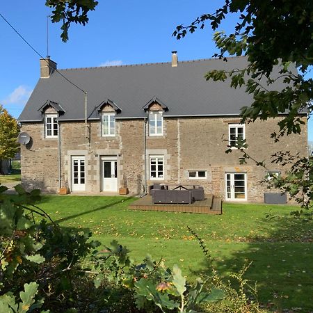 Welcoming And Peaceful Bed And Breakfast Fougerolles-du-Plessis Dış mekan fotoğraf