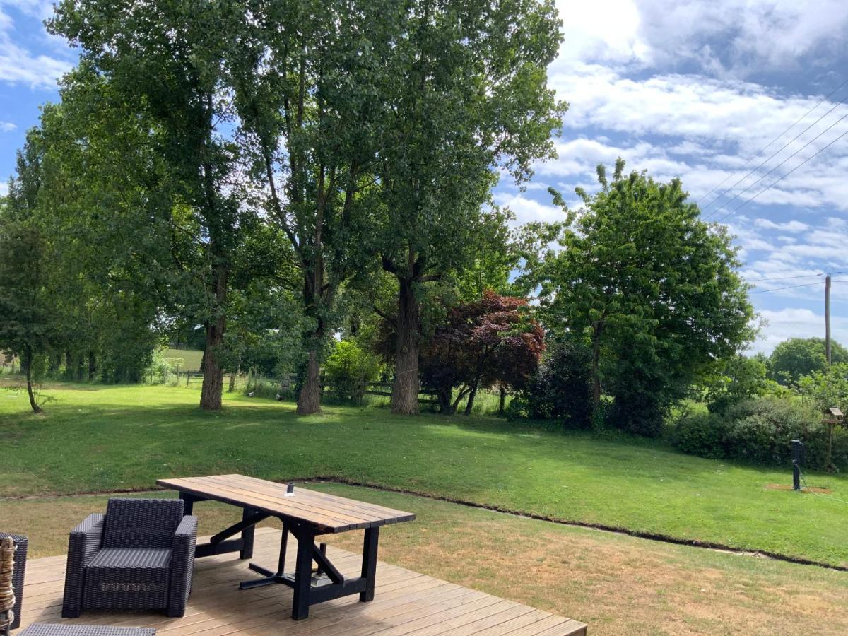Welcoming And Peaceful Bed And Breakfast Fougerolles-du-Plessis Dış mekan fotoğraf