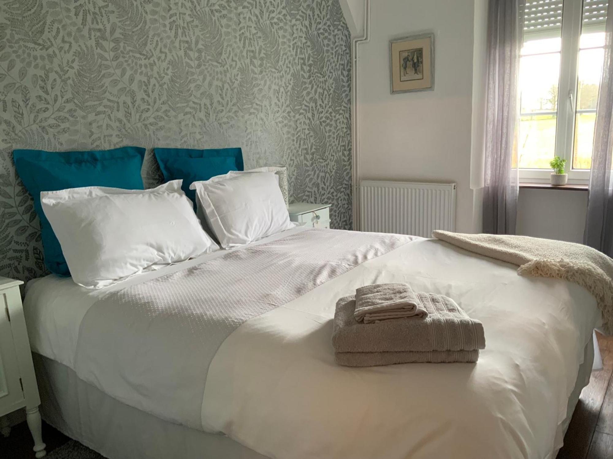 Welcoming And Peaceful Bed And Breakfast Fougerolles-du-Plessis Dış mekan fotoğraf