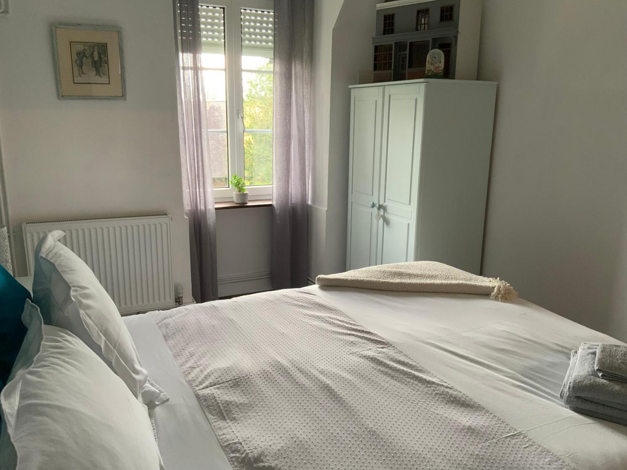 Welcoming And Peaceful Bed And Breakfast Fougerolles-du-Plessis Dış mekan fotoğraf