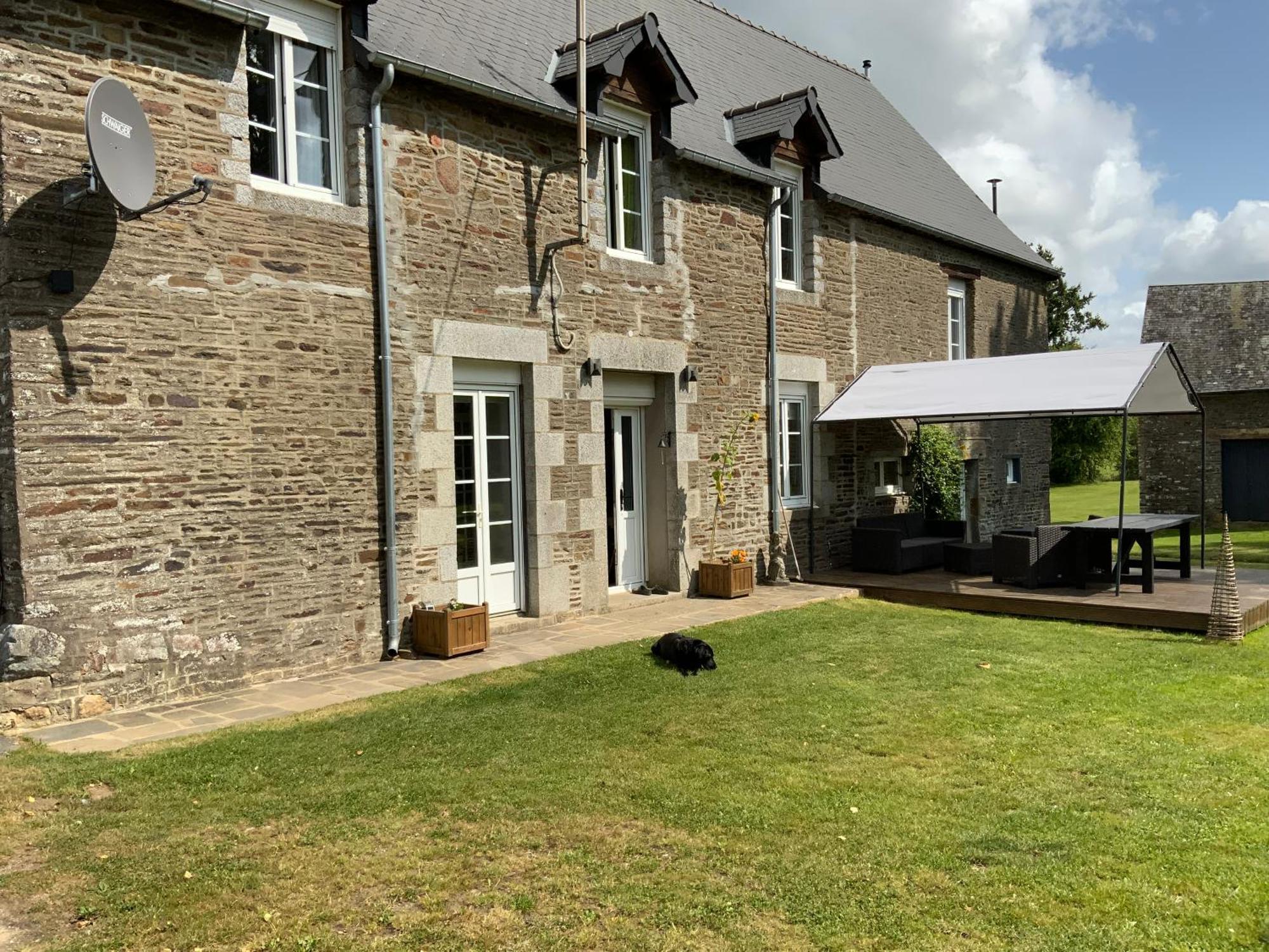 Welcoming And Peaceful Bed And Breakfast Fougerolles-du-Plessis Dış mekan fotoğraf