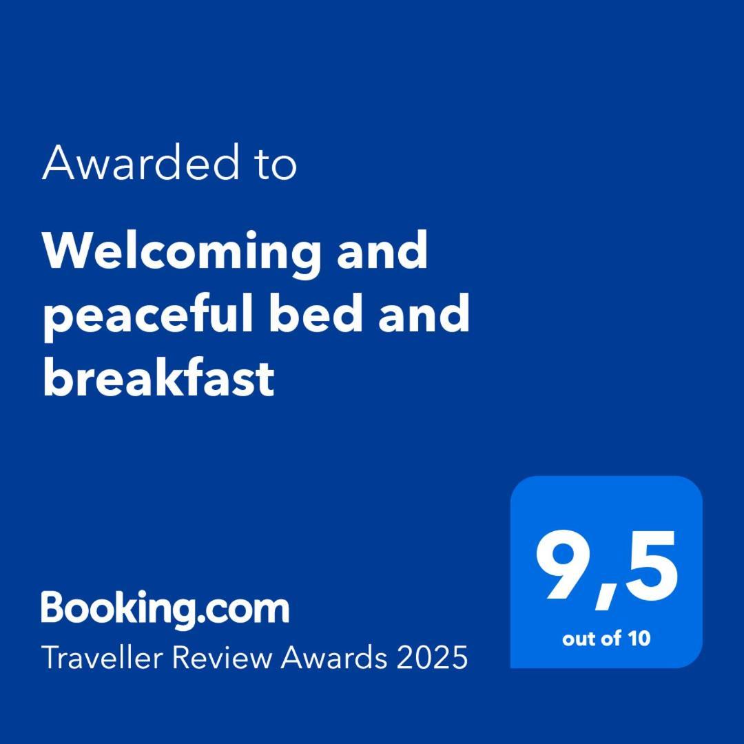 Welcoming And Peaceful Bed And Breakfast Fougerolles-du-Plessis Dış mekan fotoğraf