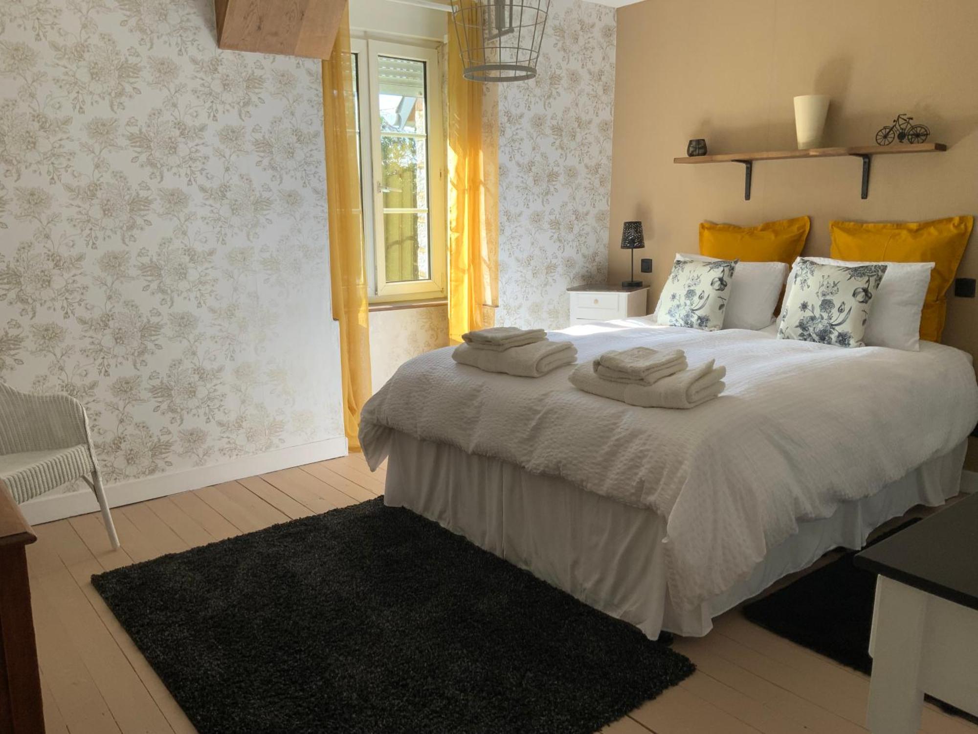 Welcoming And Peaceful Bed And Breakfast Fougerolles-du-Plessis Dış mekan fotoğraf