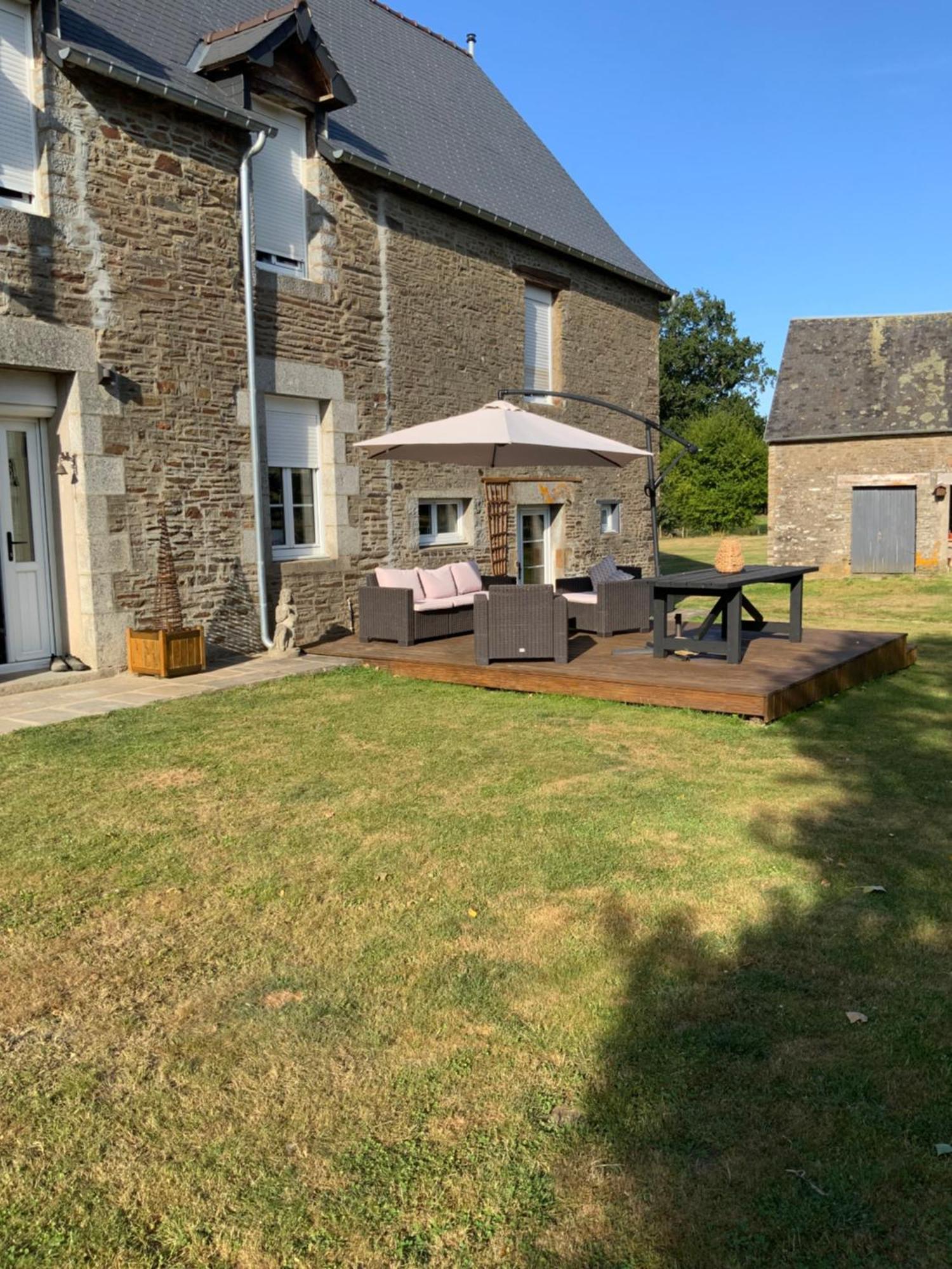Welcoming And Peaceful Bed And Breakfast Fougerolles-du-Plessis Dış mekan fotoğraf