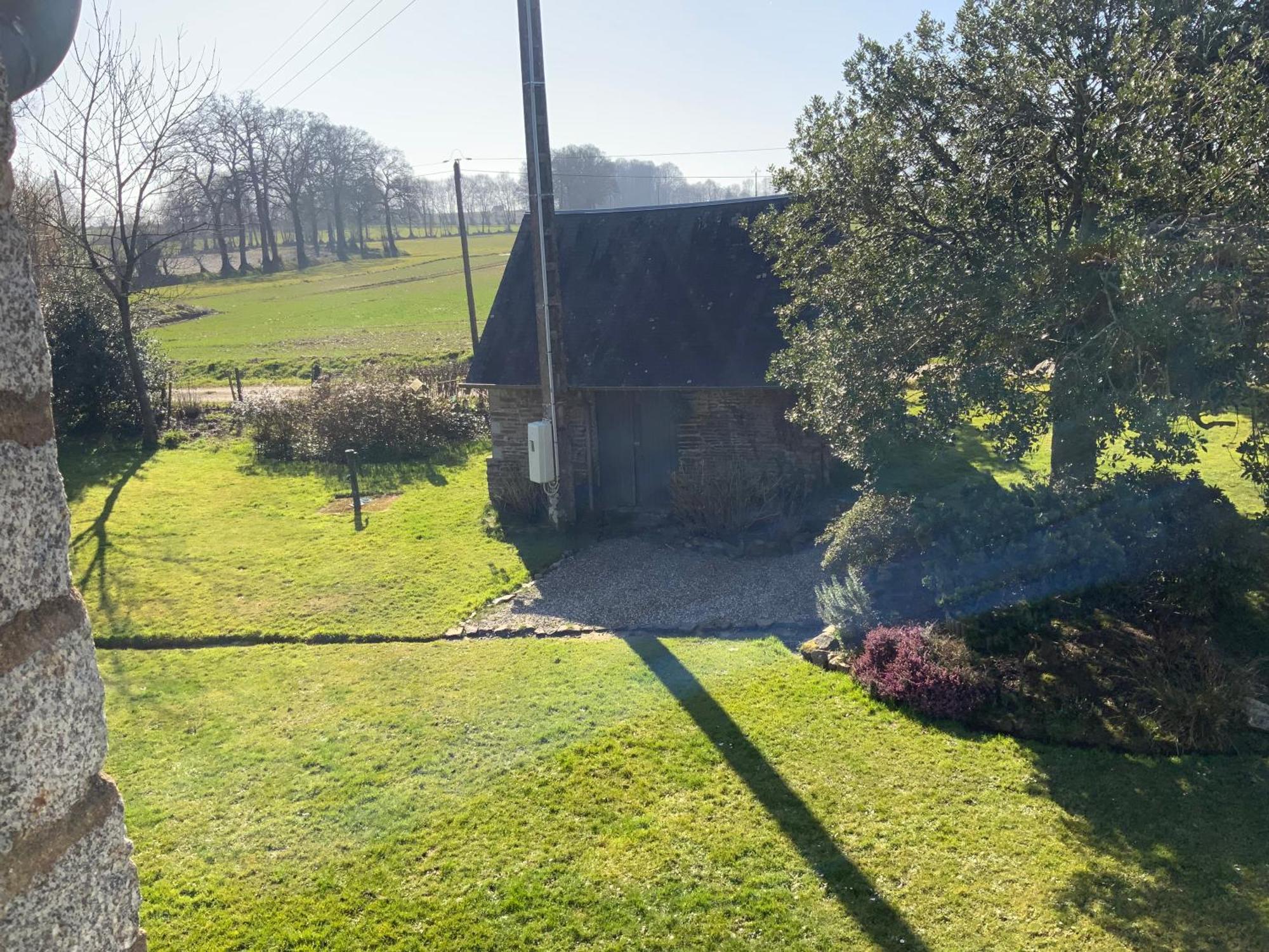 Welcoming And Peaceful Bed And Breakfast Fougerolles-du-Plessis Dış mekan fotoğraf