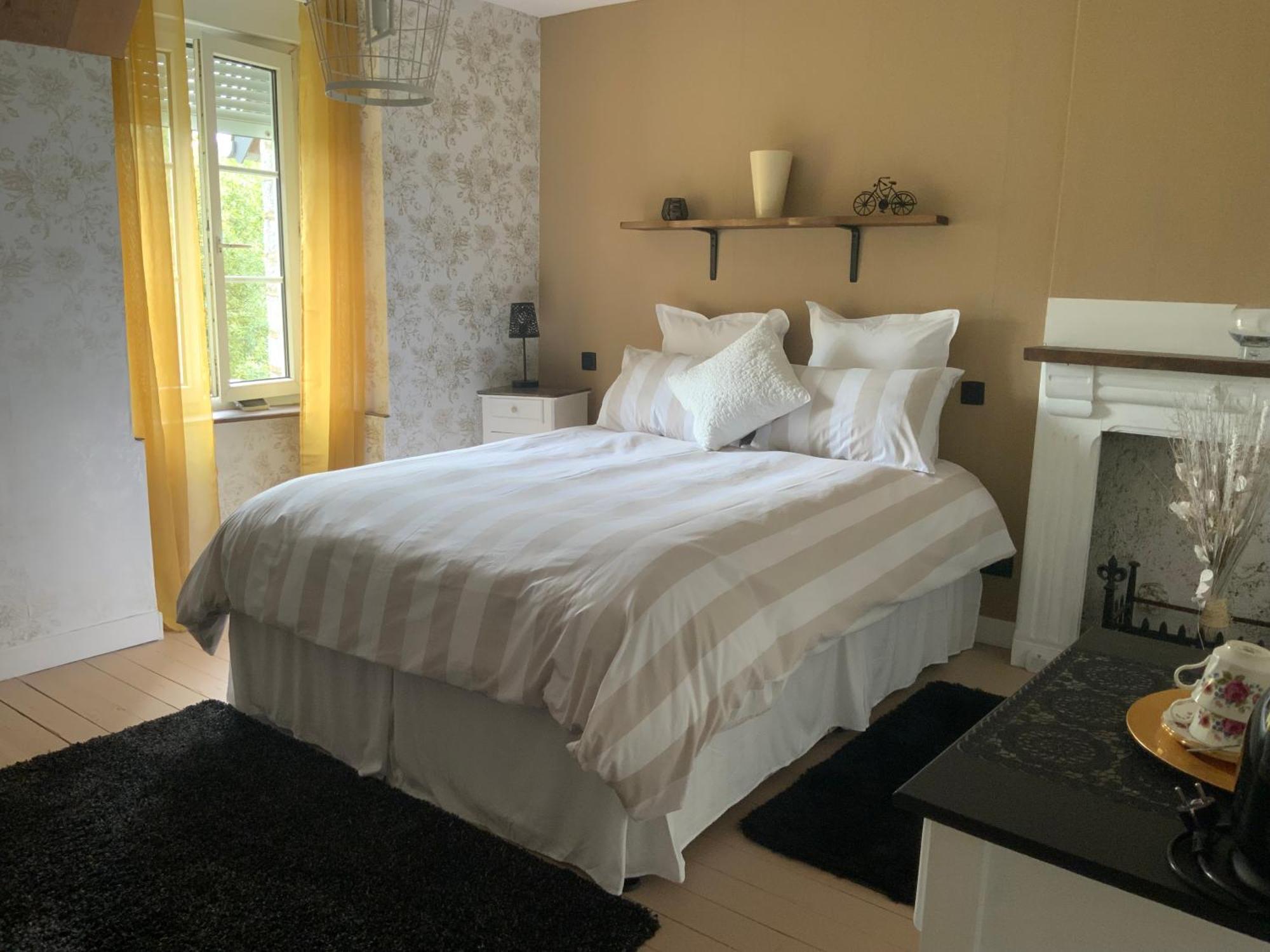 Welcoming And Peaceful Bed And Breakfast Fougerolles-du-Plessis Dış mekan fotoğraf